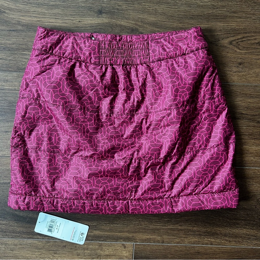 NWT Mountain Hardwear Trekkin Insulated Mini Skirt in pink pattern | Size small